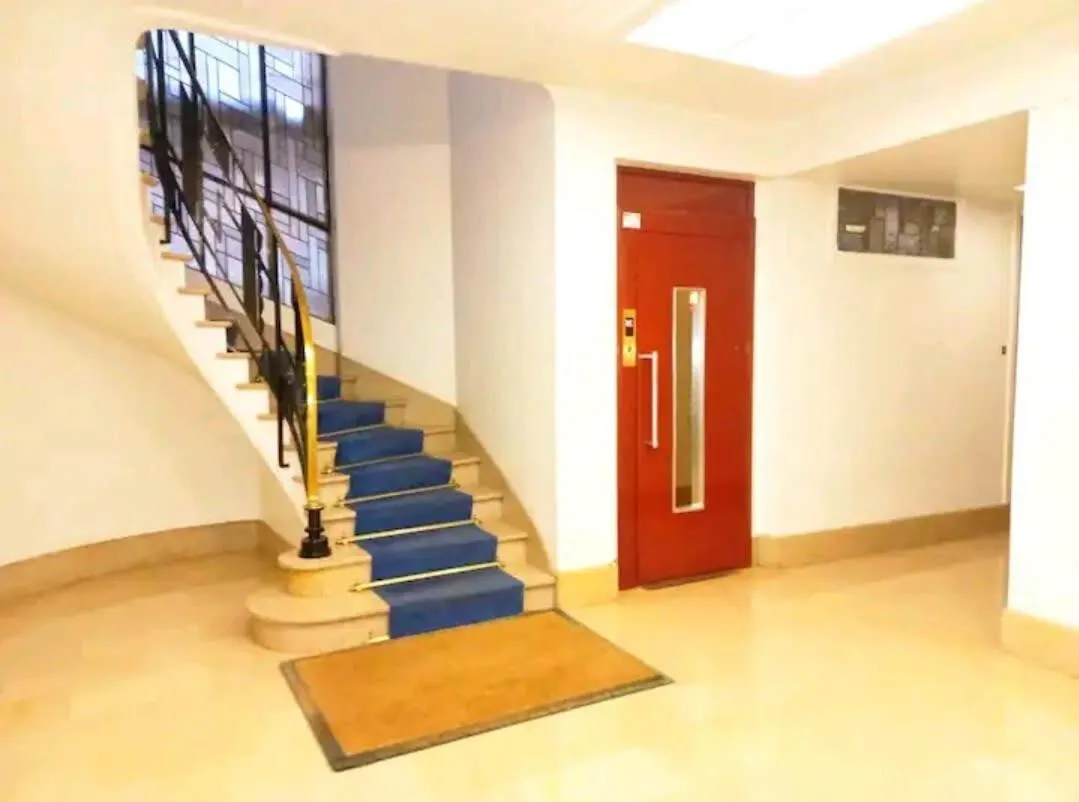 16 Michel-ange Les Beaux Quartiers De باريس